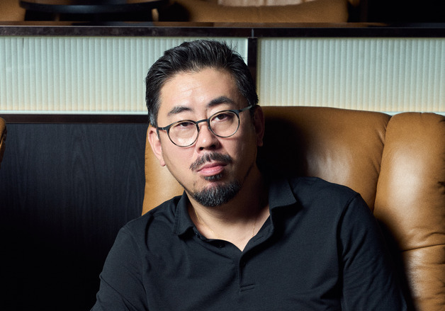 '호프' 나홍진 감독 "패스벤더·비칸데르 부부 출연료? 美 독립 영화 수준"