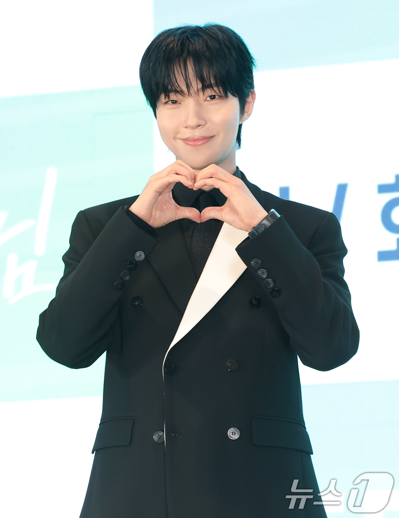 (서울=뉴스1) 권현진 기자 = 배우 황인엽이 7일 서울 구로구 신도림 더 세인트에서 열린 ENA 새 드라마 '그대에게 드림‘ 제작발표회에서 포즈를 취하고 있다.’그대에게 드림‘은 …