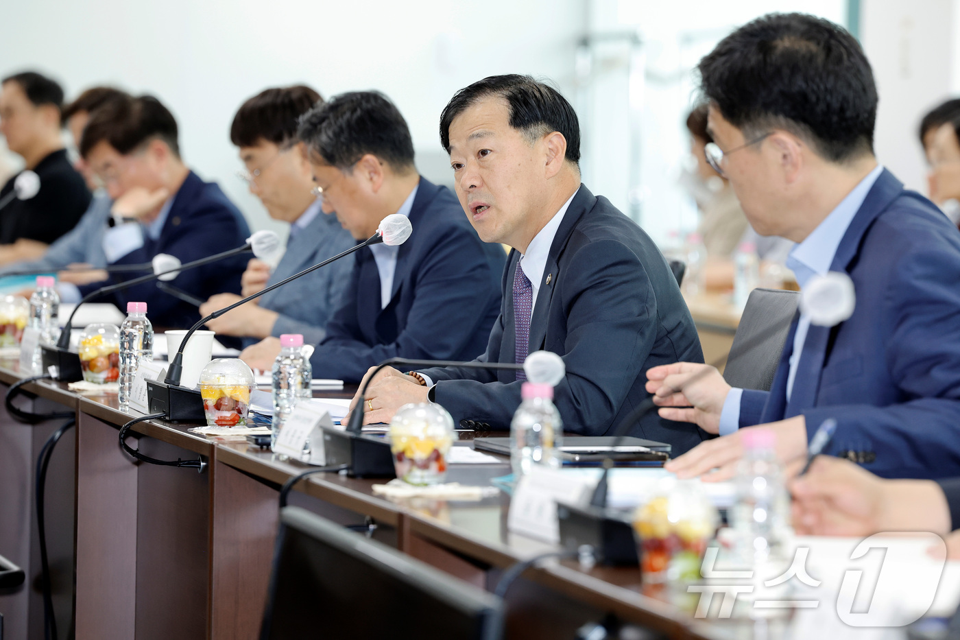 (서울=뉴스1) = 이형훈 보건복지부 제2차관이 7일 서울 서초구 국제전자센터에서 열린 제3차 지역필수공공의료 추진전략 중앙지방 협의체에서 발언하고 있다. (보건복지부 제공, 재판 …