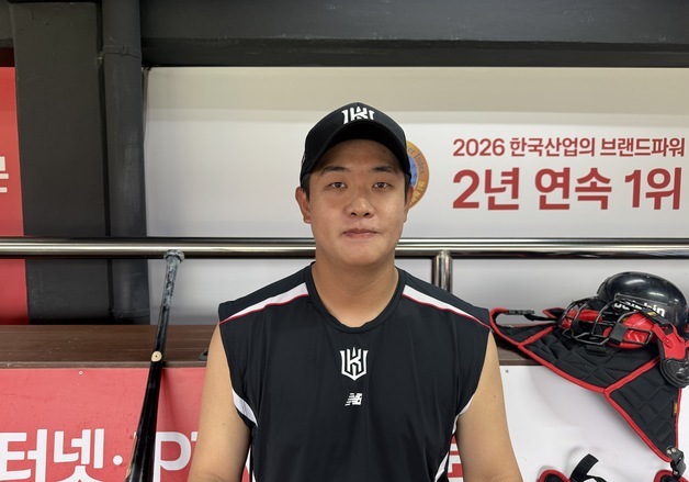 프로야구 KT, 'SSG 방출' 외야수 이정범 영입…전반기 1군 동행