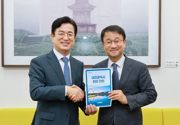 허태정 대전시장, 취임 후 첫 국회 방문…교도소 이전 등 지원 건의