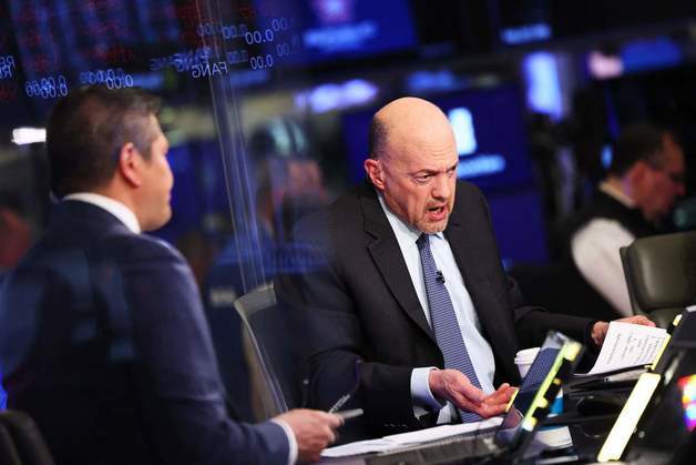 CNBC 간판앵커 크레이머 "삼전 쇼크, AI주도주 교체 신호 가능성"