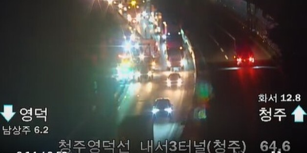 상주 당진영덕고속도로서 화물차 2대 추돌…2명 사상