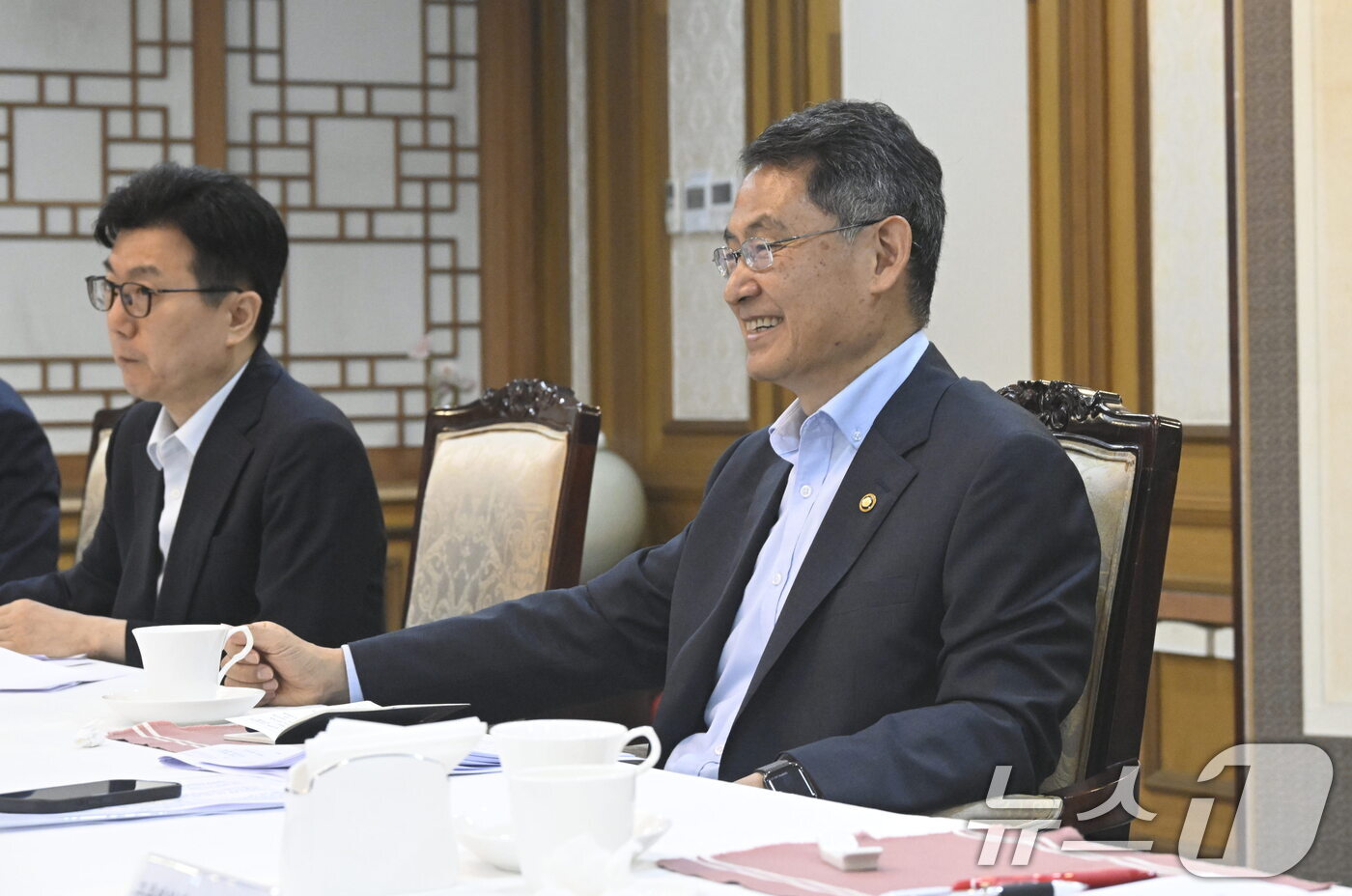 (서울=뉴스1) = 허장 재정경제부 차관이 8일 서울 종로구 정부서울청사에서 열린 원화 국제화 전담반(TF) 회의에서 모두발언을 하고 있다. (재정경제부 제공. 재판매 및 DB금지 …