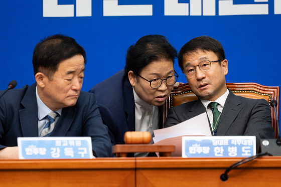 與, 당대표 선호투표제 놓고 '평행선'…오늘 다시 논의