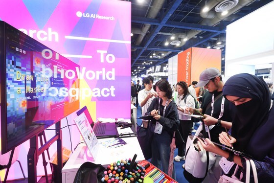 AI 손잡은 바이오…엔젠바이오·디앤디파마텍 '엑사원' 협업 확대