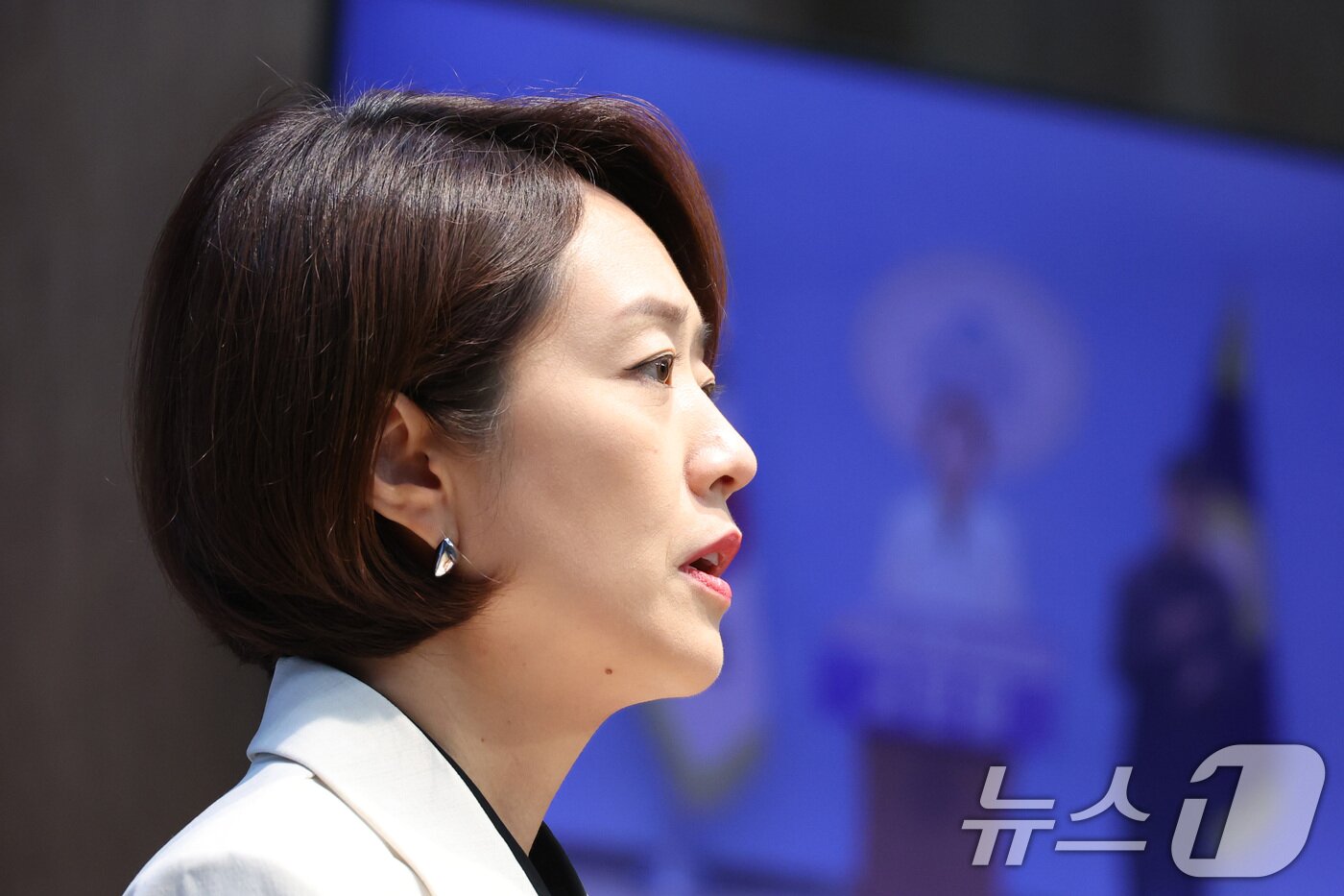 본문 이미지 - 고민정 더불어민주당 의원이 8일 서울 여의도 국회 소통관에서 당대표 출마 기자회견을 하고 있다. 2026.7.8 ⓒ 뉴스1 신웅수 기자