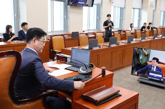 국민의힘 불참한 기후에너지환경노동위원회