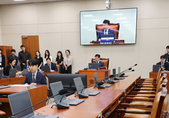 野 불참한 상임위