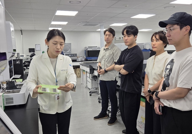 AI 차트에 건강검진 확대·실시간 보험청구까지…동물병원 달라진다