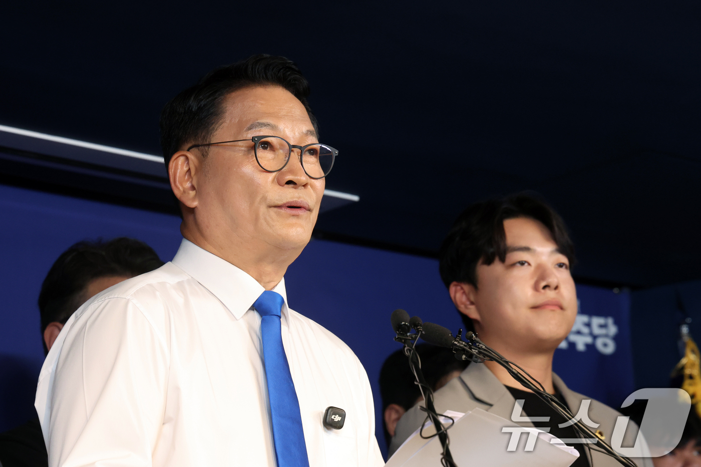 (서울=뉴스1) 황기선 기자 = 더불어민주당 당권주자인 송영길 전 대표가 8일 오전 서울 여의도 민주당 중앙당사에서 당대표 출마선언을 하고 있다. 2026.7.8/뉴스1