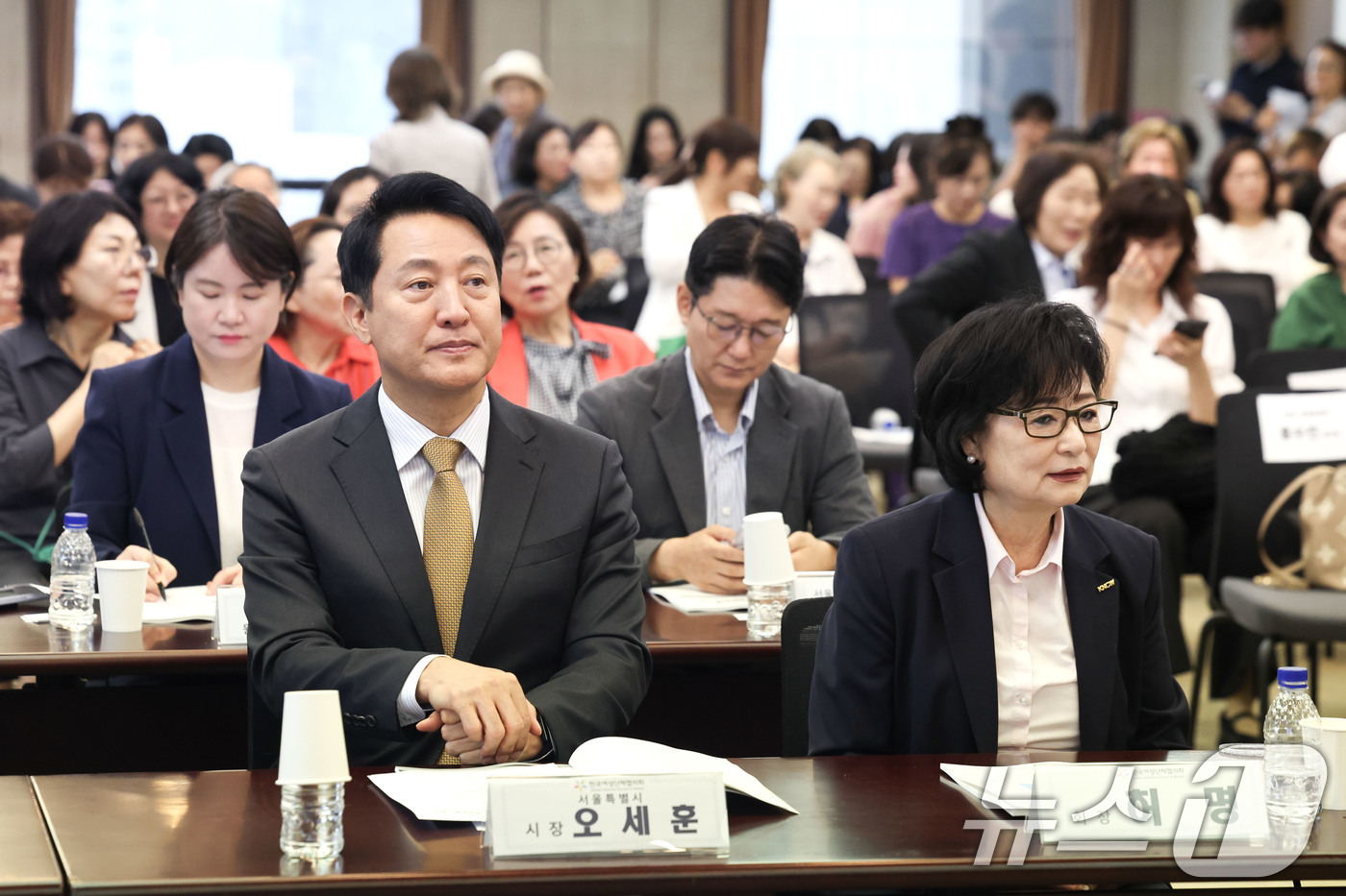 (서울=뉴스1) 이종수 기자 = 오세훈 서울시장이 8일 서울 중구 한국프레스센터에서 열린 '아이 키우기 좋은 도시 서울' 정책포럼에 참석해 자리하고 있다. 2026.7.8/뉴스1