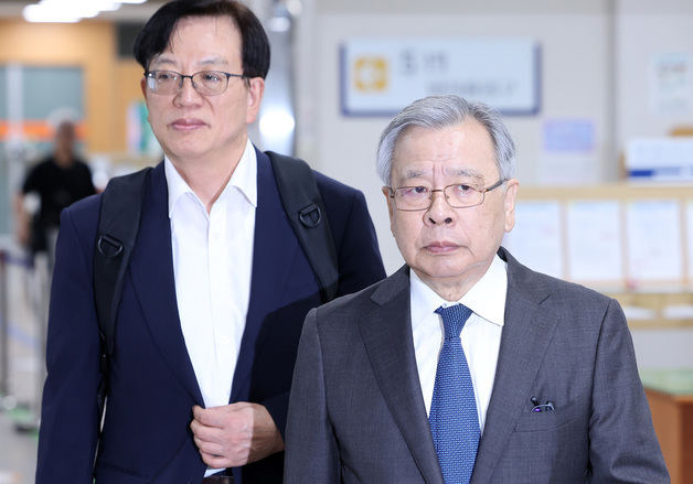 법정 향하는 박영수 전 특검