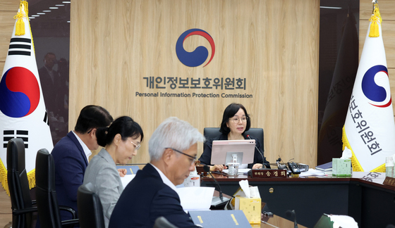 송경희 위원장 전체회의 주재