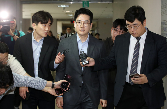 '음료컵 테러' 자작극 의혹 정이한 영장심사
