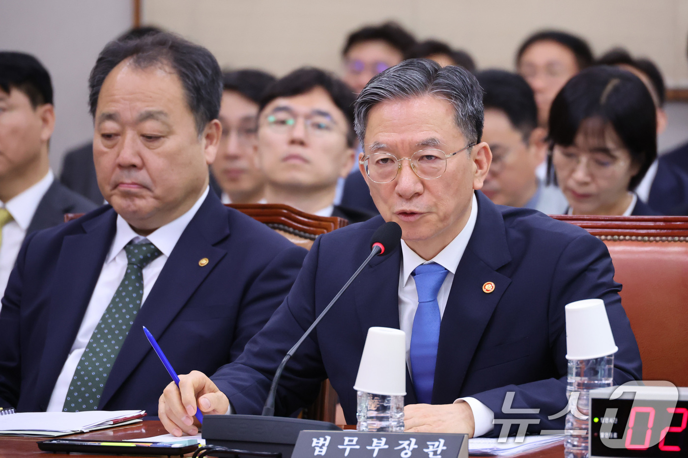 (서울=뉴스1) 신웅수 기자 = 정성호 법무부 장관이 8일 서울 여의도 국회에서 열린 법제사법위원회 전체회의에서 의원 질의에 답변하고 있다. 2026.7.8/뉴스1