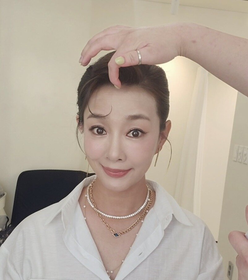 본문 이미지 - 방송인 김원희 인스타그램