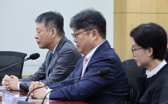 홈플러스 회생 간담회 참석한 김광일 부회장