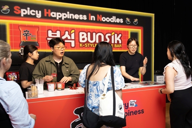 "뉴욕 울리는 신라면"…농심, 美 레스토랑·공공기관과 K-라면 알린다