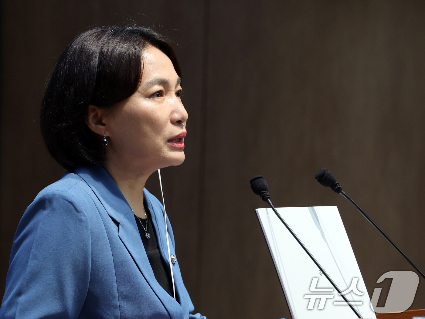(서울=뉴스1) 황기선 기자 = 서미화 더불어민주당 의원이 9일 오전 서울 여의도 국회 소통관에서 최고위원 출마선언을 하고 있다.  2026.7.9/뉴스1