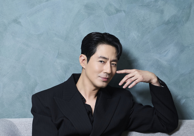 조인성 "나홍진 감독과 100번 찍을 각오…도전하다 망하는게 낫다" [N인터뷰]