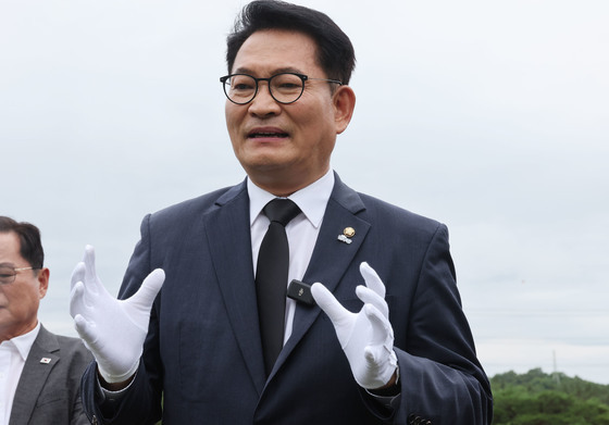 송영길 "정청래, 연임 도전에 지선 뒷전…홍명보로 총선 못 치러"