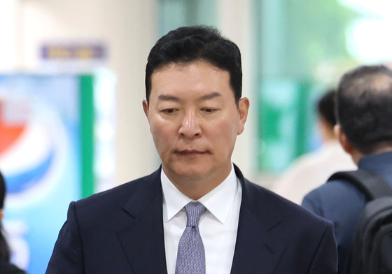 법정 향하는 김성훈 전 경호처 차장