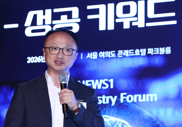 강연하는 김석환 현대로템 RH사업부 로봇AX사업실장
