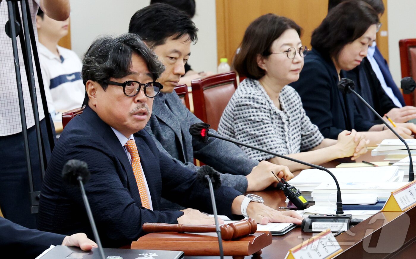 본문 이미지 - 권순원 최저임금위원회 위원장이 9일 세종시 정부세종청사 최저임금위원회에서 열린 2027년도 최저임금위원회 13차 전원회의에서 발언하고 있다. 2026.7.9 ⓒ 뉴스1 김기남 기자