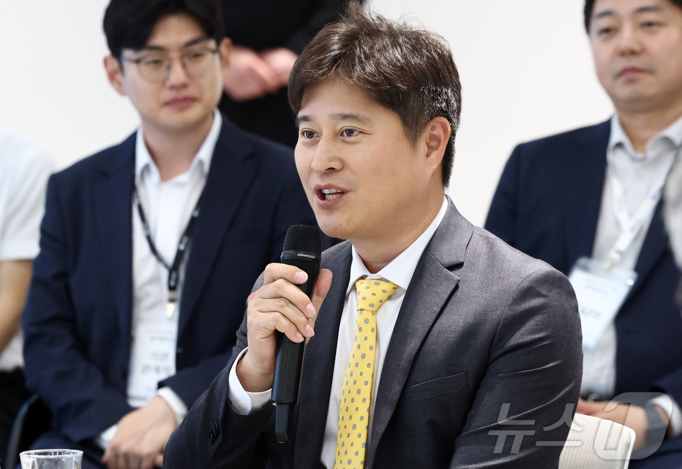 (서울=뉴스1) 최지환 기자 = 신원근 카카오페이 대표가 9일 오후 서울 서초구 토스 신논현 사무실에서 열린 주민등록증 진위 확인 확대 업무협약식에서 발언하고 있다. 2026.7. …