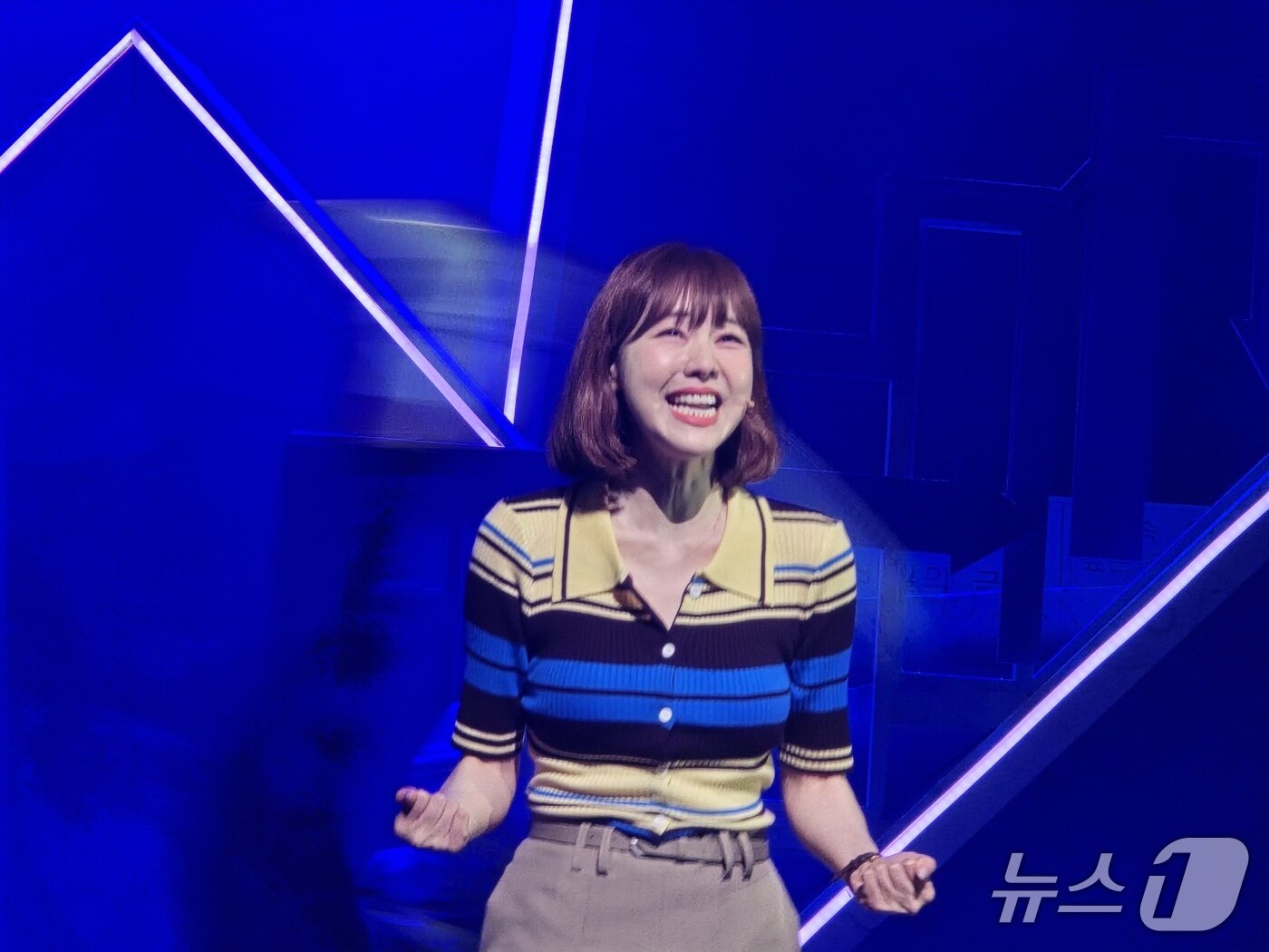 본문 이미지 - 9일 예술의전당 CJ토월극장에서 선보인 뮤지컬 '유미의 세포들' 프레스콜 시연 장면_김예원. ⓒ 뉴스1 김정한 기자