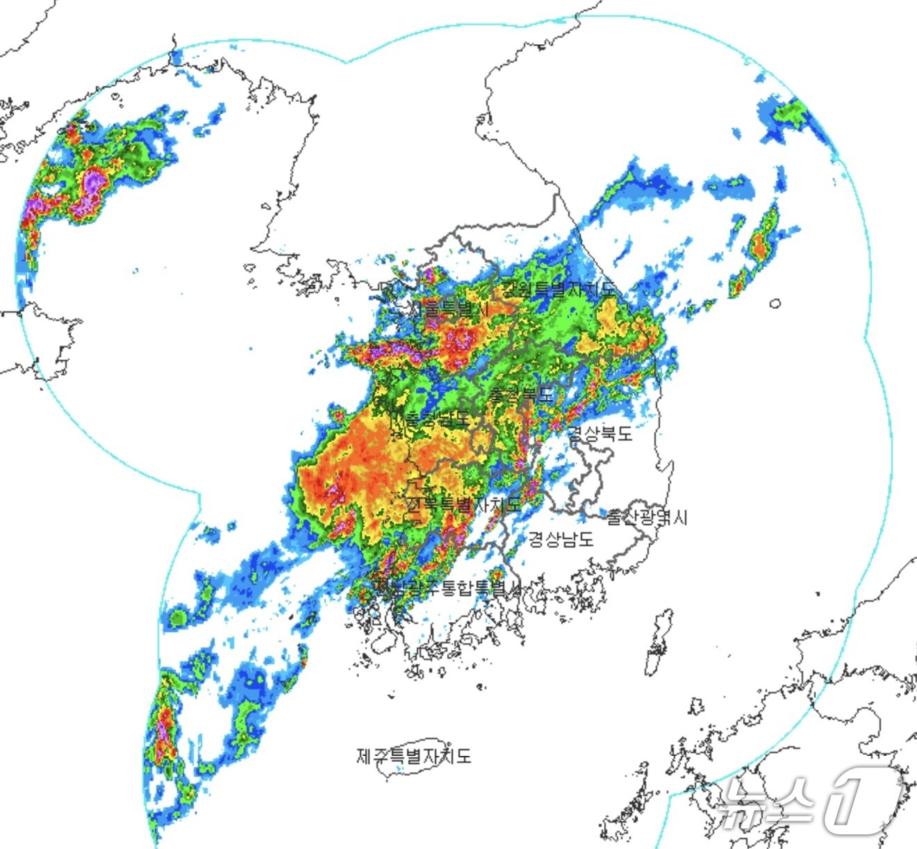 본문 이미지 - 9일 오전 11시 50분 레이더 합성영상(기상청 제공) ⓒ 뉴스1