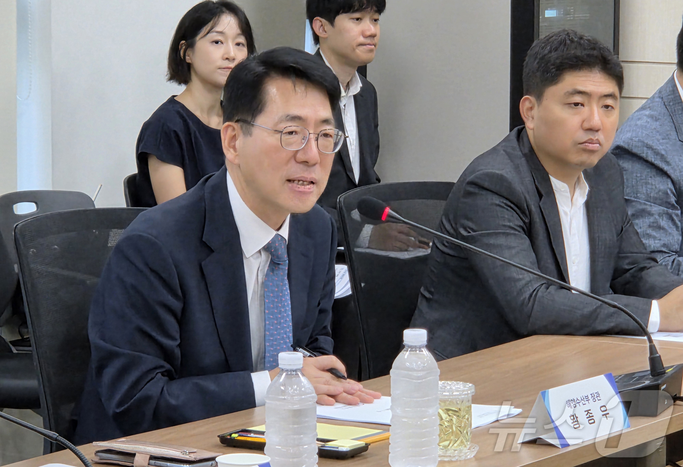 (서울=뉴스1) 김진환 기자 = 황종우 해양수산부 장관이 9일 서울 마포구 국립수산물품질관리원 서울지원에서 열린 '해양수산부 장관-한국항만물류협회 간담회'에 참석해 모두발언을 하고 …