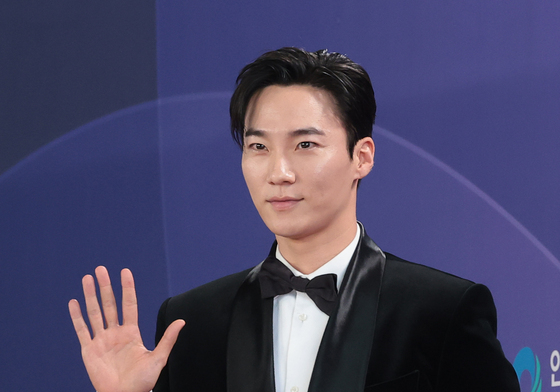 청룡시리즈어워즈 찾은 이홍내