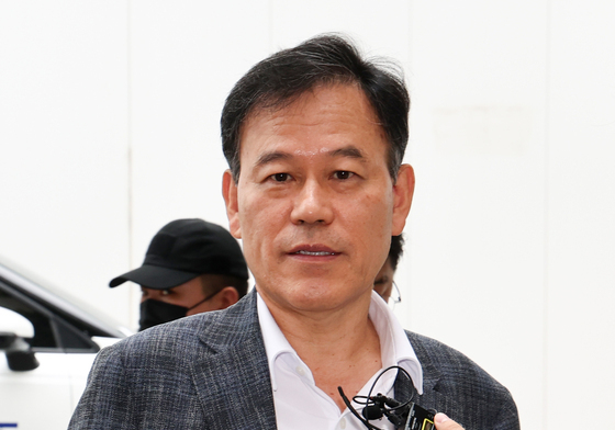 '관저이전 의혹' 윤한홍 국민의힘 의원, 특검 피의자 출석