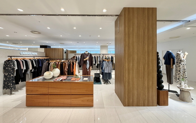 형지 I&C 캐리스노트, 롯데百 강남점 매장 리뉴얼 오픈