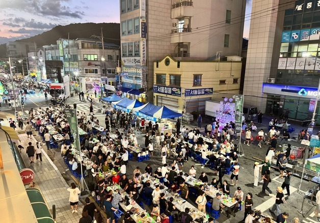 홍천강 맥주축제에 8만 인파…폭염 속 '안전사고 제로'