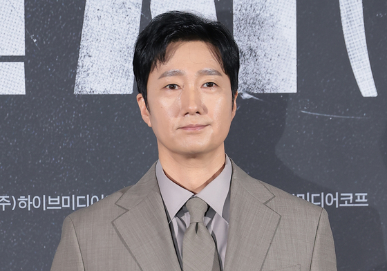 박해일, '암살자(들)' 논란 속 부산 찾았다…취소 없이 관객 만남 [BIFF]