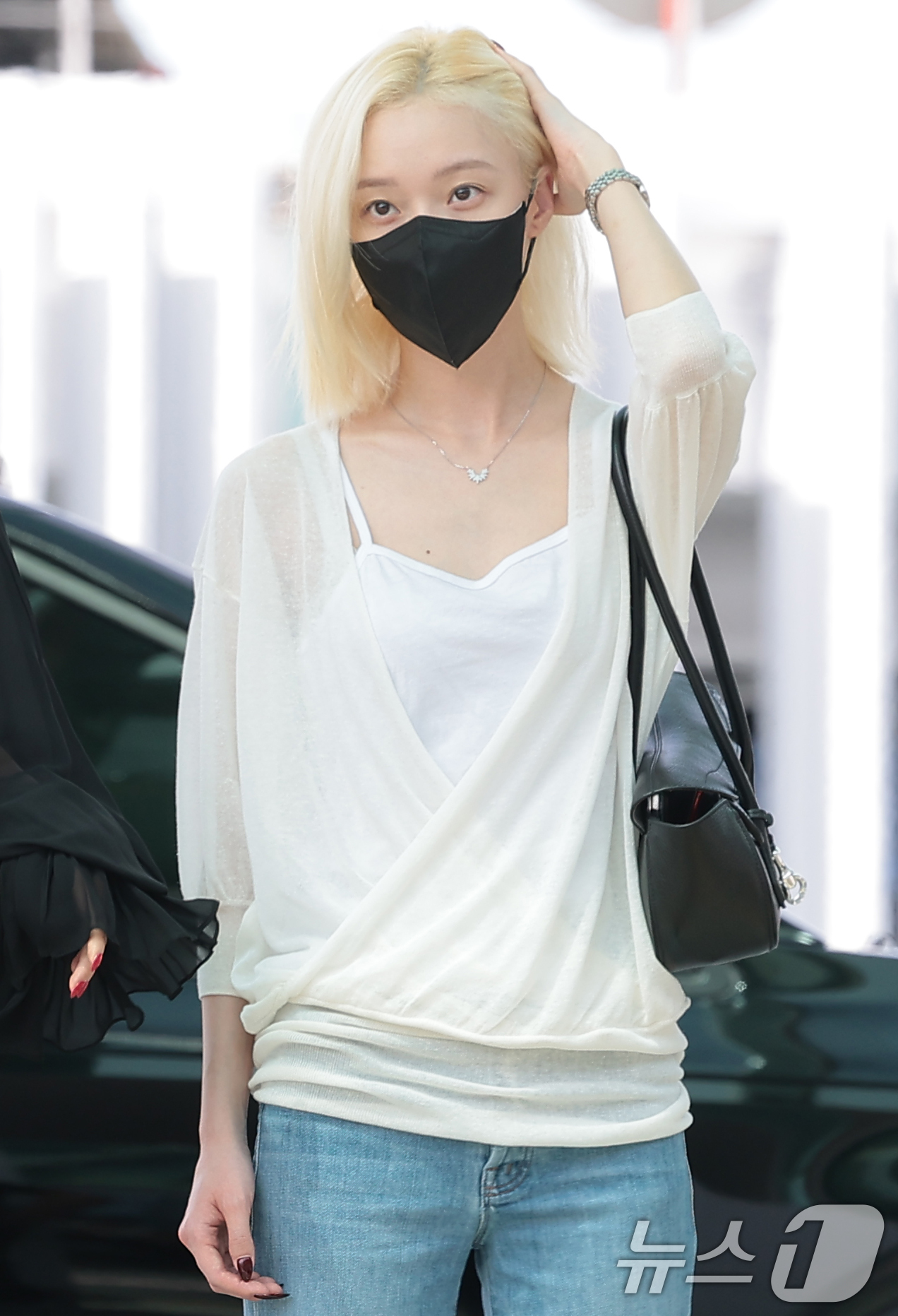 (인천공항=뉴스1) 권현진 기자 = 에스파(aespa) 윈터가 해외 일정을 위해 10일 인천국제공항을 통해 대만으로 출국하고 있다 2026.8.10/뉴스1