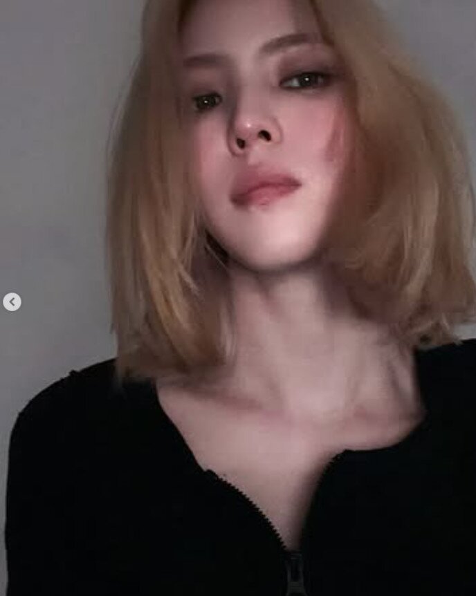 본문 이미지 - 한소희 인스타그램