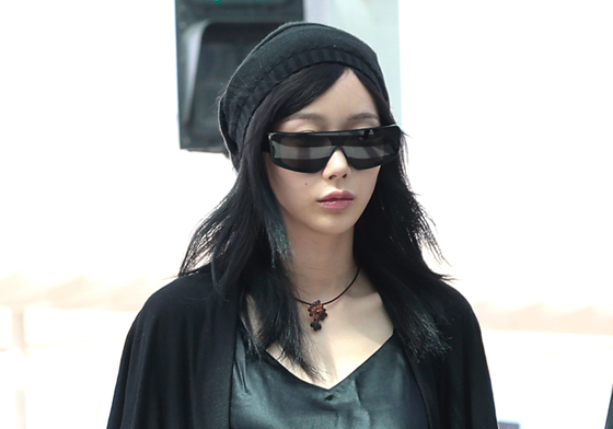 지젤, 올블랙 시크