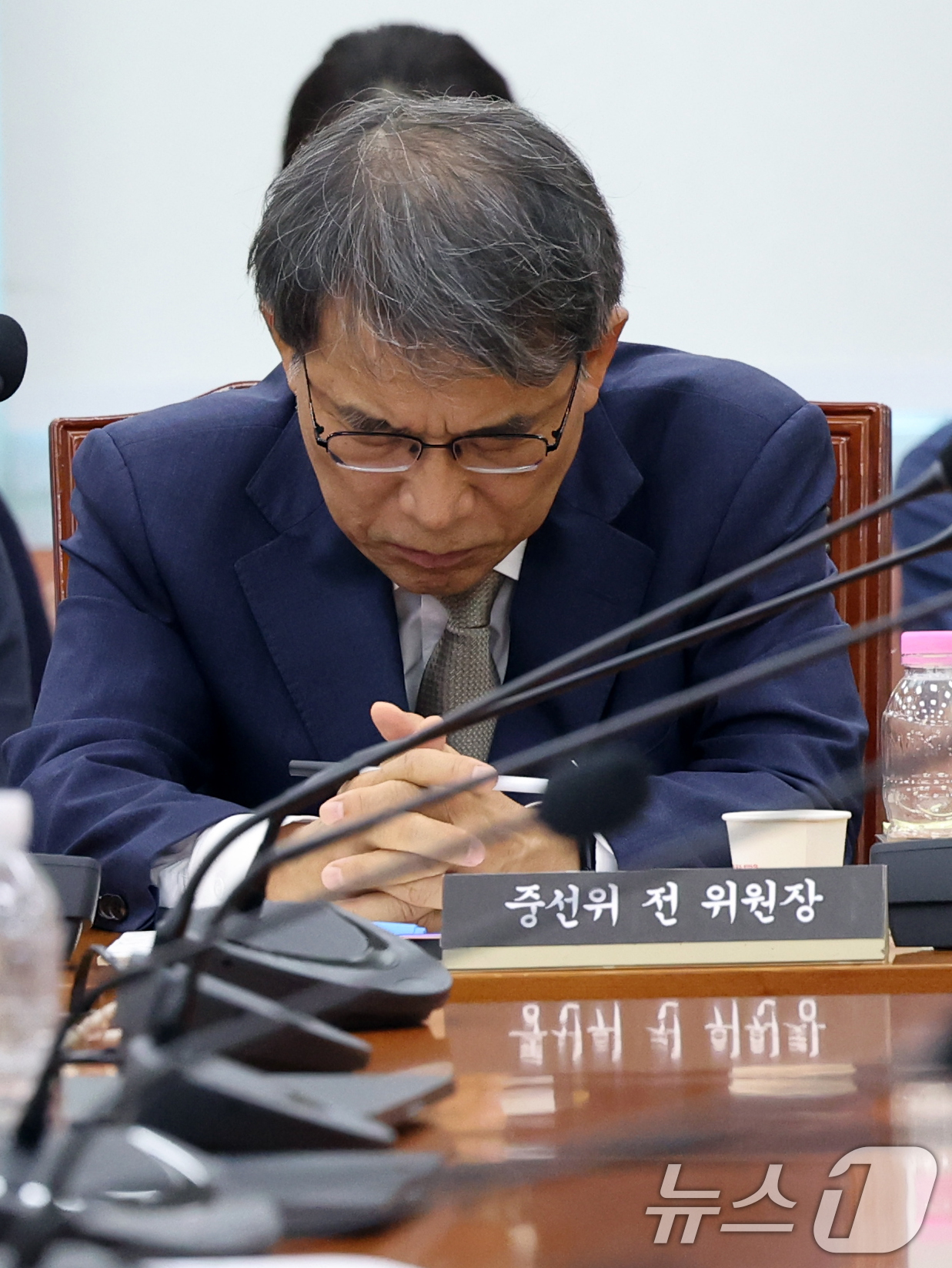 (서울=뉴스1) 황기선 기자 = 노태악 전 중앙선거관리위원장이 10일 오후 서울 여의도 국회에서 열린 제9회 전국동시 지방선거 투표용지 부족사태 등 국민참정권 침해 진상규명 및 선 …