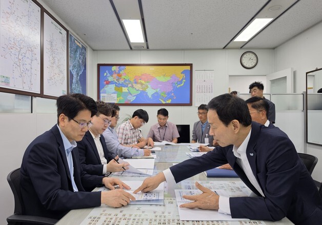 '친정' 국토부 찾은 최정호 익산시장, 광역 교통망 구축 국비 지원 건의
