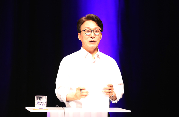 김민석 "평론에 숨은 박시영류 곡학아세·진보팔이 묵과 안해"