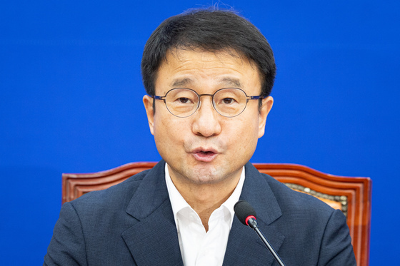 원내대책회의 모두 발언하는 한병도