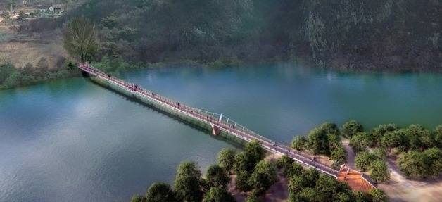 영동군 '월류봉 출렁다리' 조성 차질…200m 진입로 난제