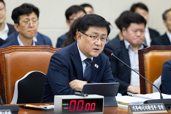 기후장관 "산업용 전기 지역요금제 내주 공개…신가평 변전소 10월 가동"