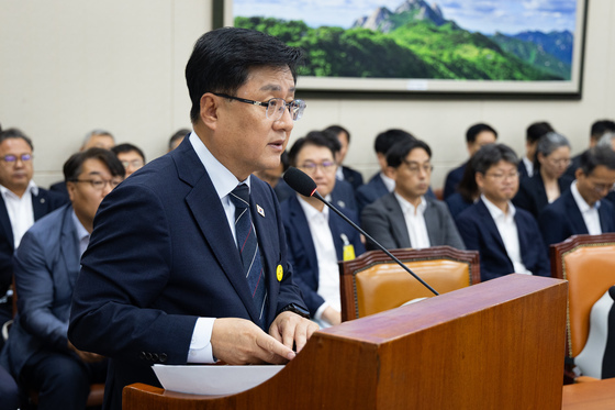 김성환 "11차 전기본 송전망 재검토…신규 철탑 최대 40% 줄일 것"