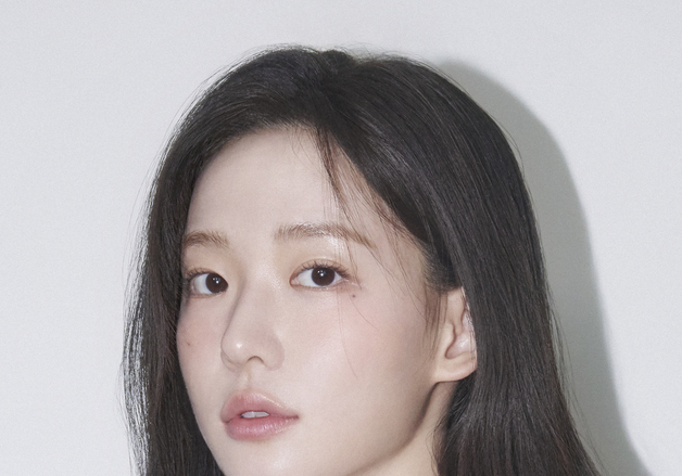 [단독] 최윤지, 이종석과 오피스 로맨스…'이섭의 연애' 주인공