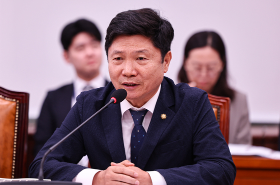 외통위 여당 간사에 홍기원 의원